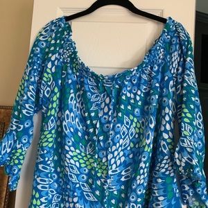 Casual quarter length top